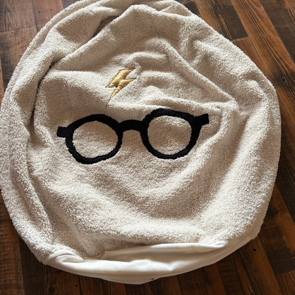 Harry Potter™ Lightning Bolt/Glasses Bean Bag Chair cover (bag not included)
